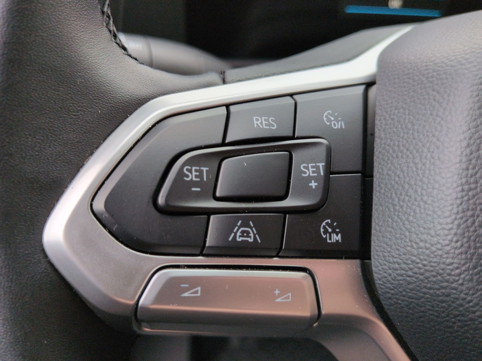 T7 Kasten 2.0 TDI KR LED+AHK+5JahreGARANTIE+