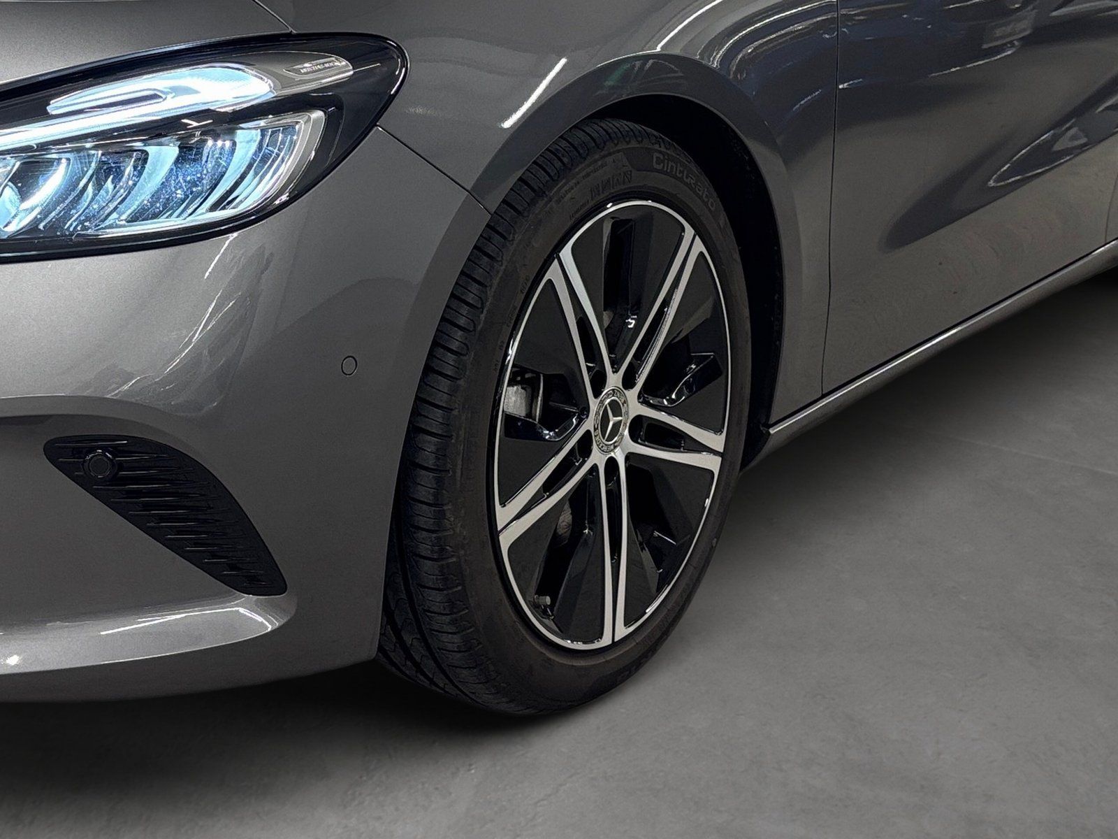 Fahrzeugabbildung Mercedes-Benz B 220 d Progressive*AHK*Pano*360°*Distro*Totwin*