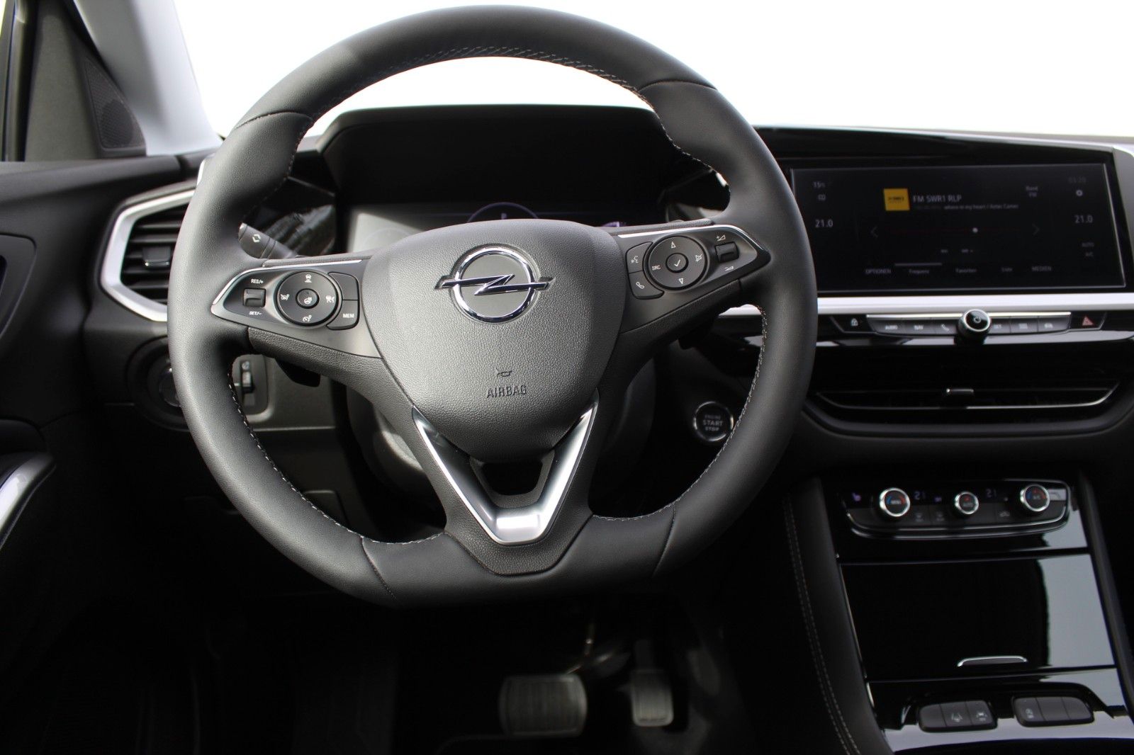 Fahrzeugabbildung Opel Grandland GS Automatik*Navi*Kamera*Sitzh.