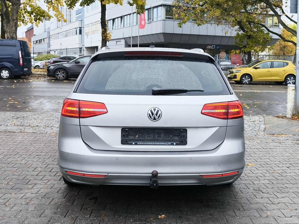 Volkswagen Passat 2015 — photo 18