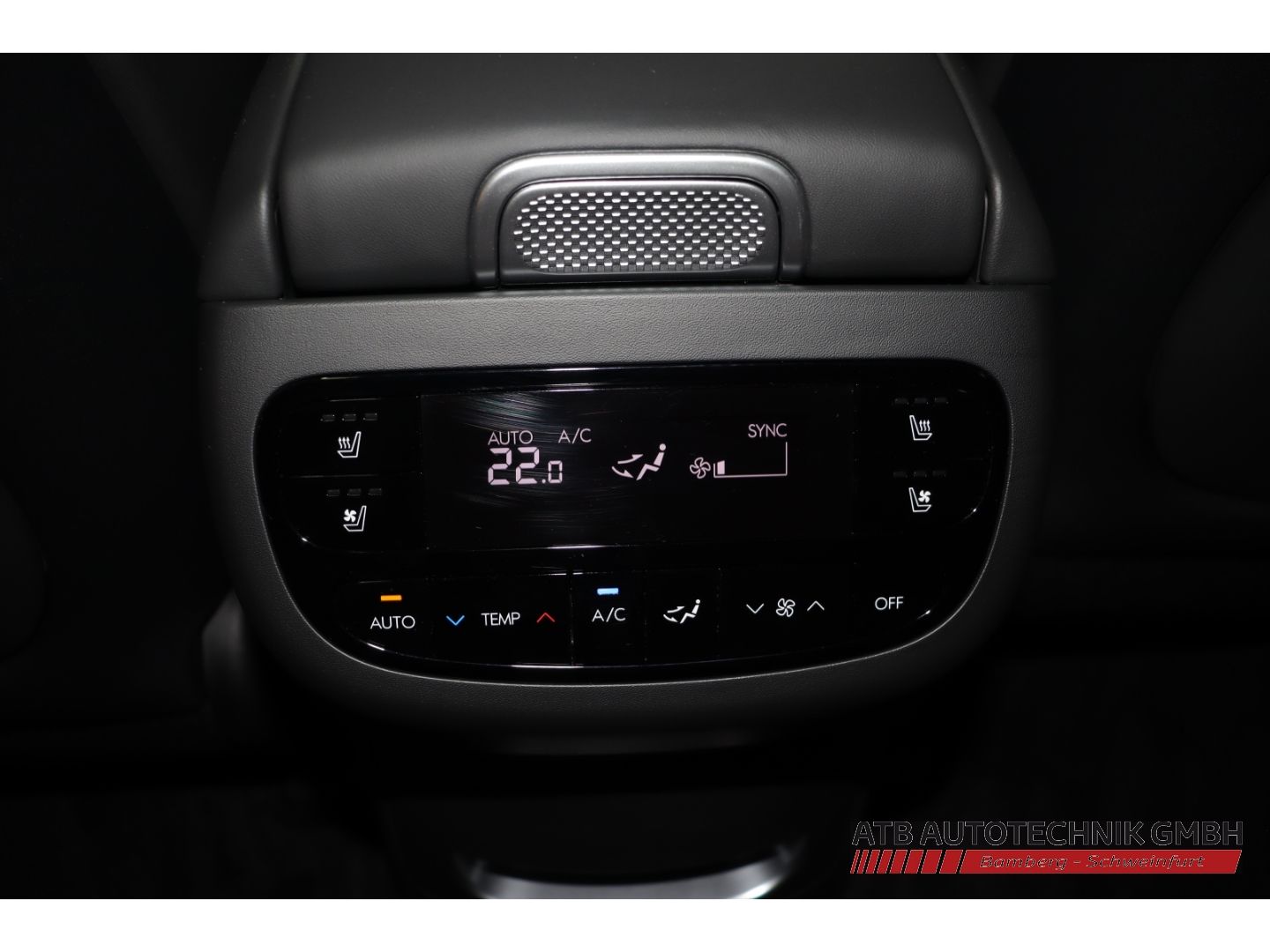 Fahrzeugabbildung Hyundai IONIQ 9 6-Sitzer MY26 UNIQ 110 kWh 307 PS PANO-D