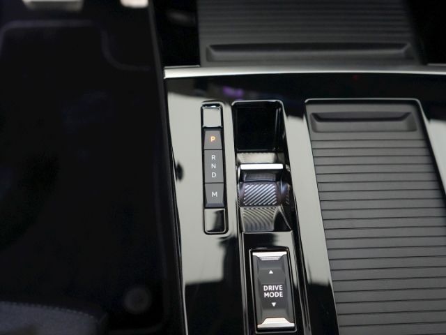 Astra L ST GS AT+AHK+LED LICHT+360 GRAD KAMERA+S