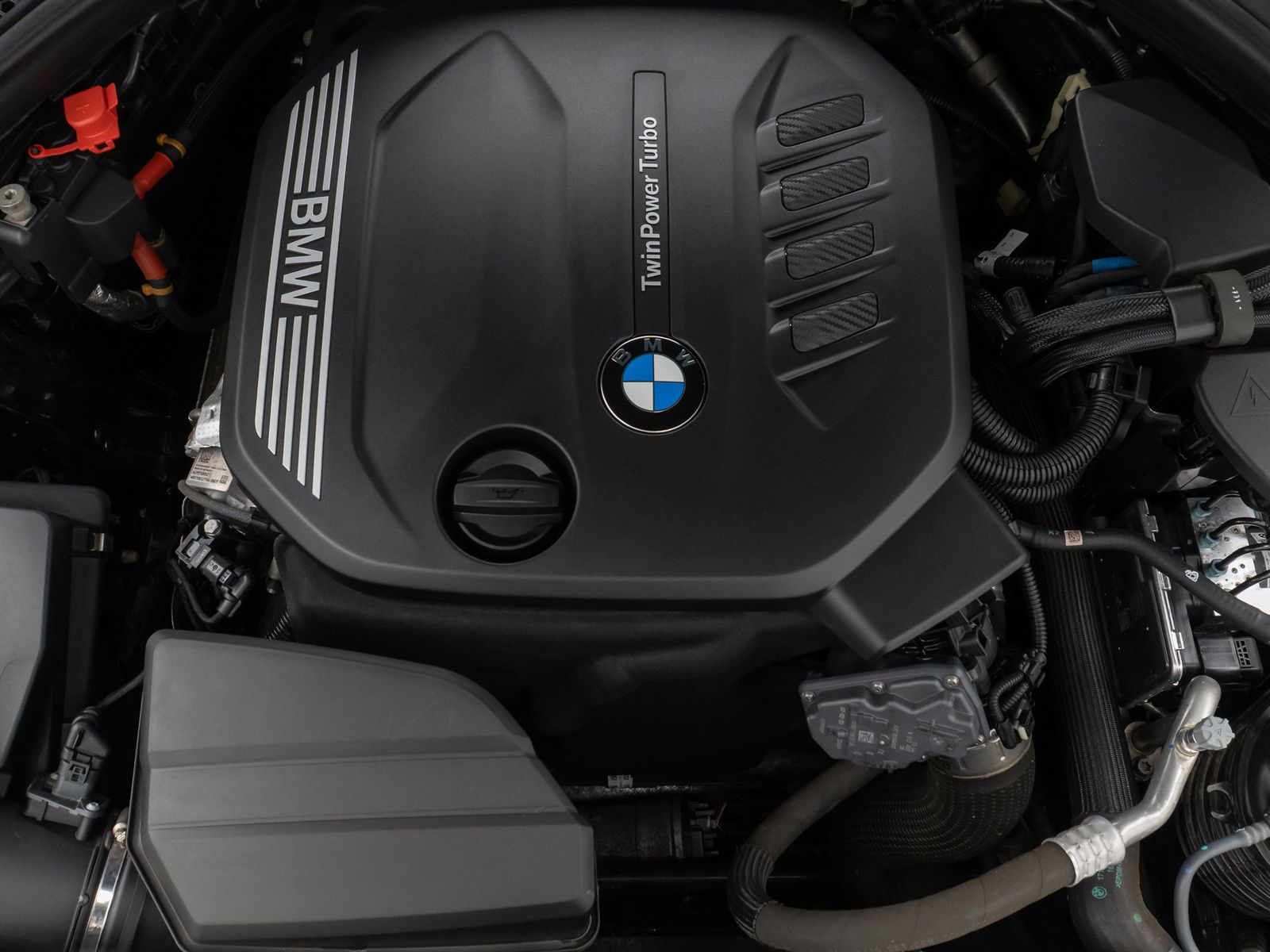 Fahrzeugabbildung BMW 320d  xD Sport Line Panorama Kamera HiFi Komfort