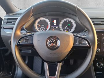 Skoda Superb Combi 2.0 TDI L&K AHK+KeyLess+LED+Navi