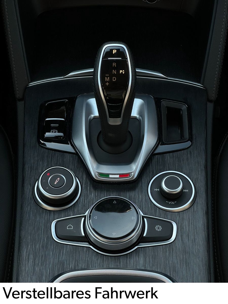 Fahrzeugabbildung Alfa Romeo Stelvio 2.0T AT8 Q4 Super CarPlay H&K Memory 20"
