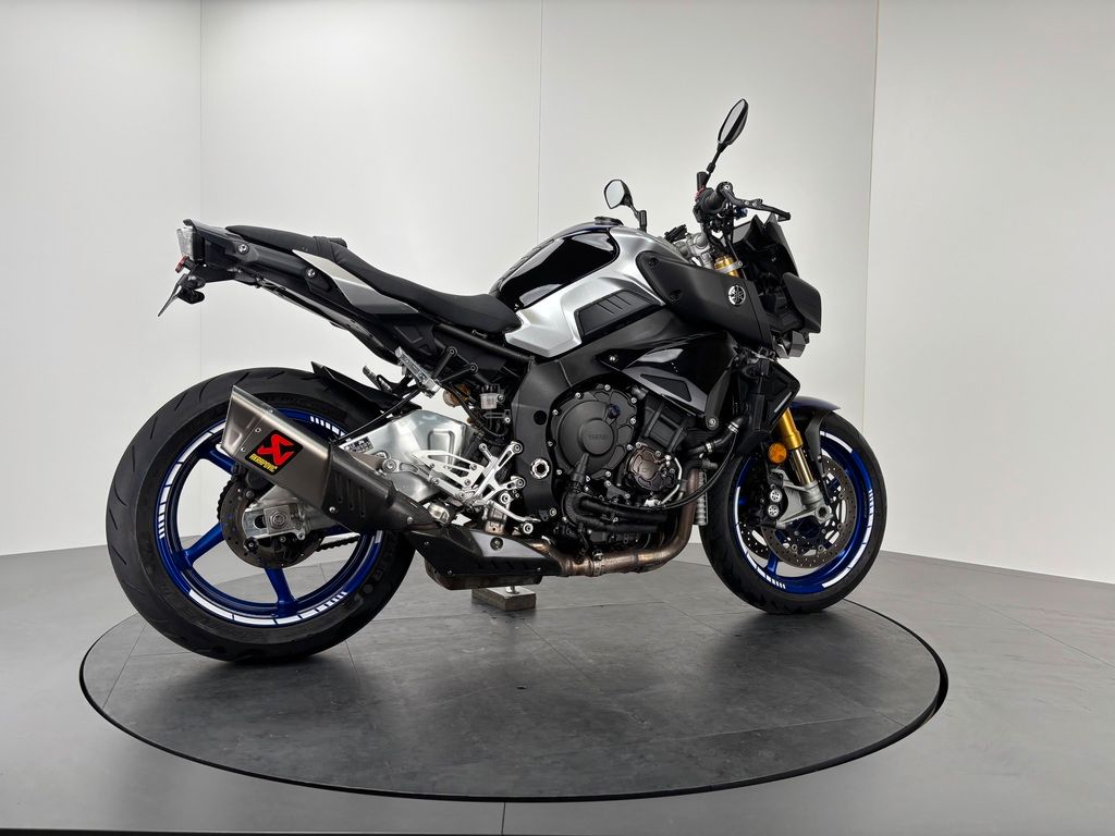 Fahrzeugabbildung Yamaha MT-10 SP *TOP-ZUSTAND *AKRAPOVIC