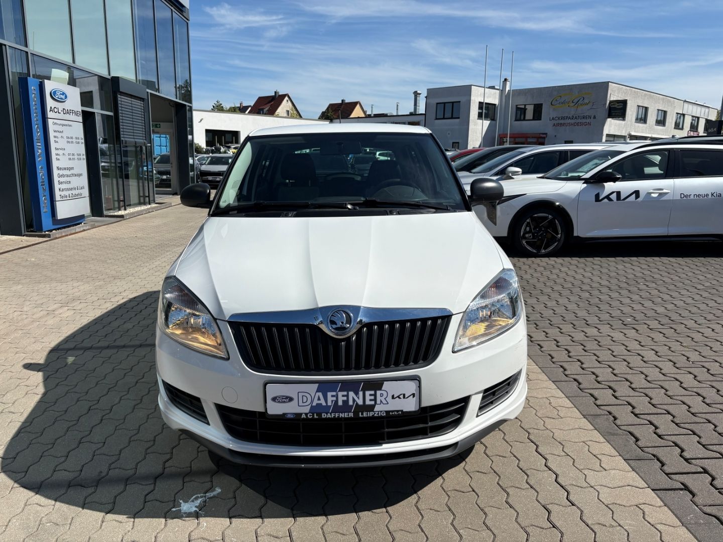 Fahrzeugabbildung SKODA Fabia Cool Edition KLIMA RDKS 8-fach bereift