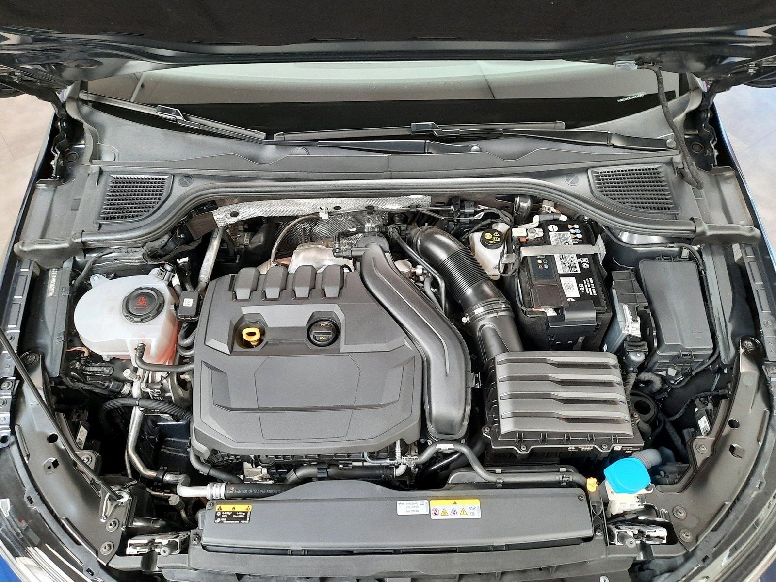 Fahrzeugabbildung Volkswagen Golf Variant Life eTSI DSG *Navi*PDC**LED*ACC*