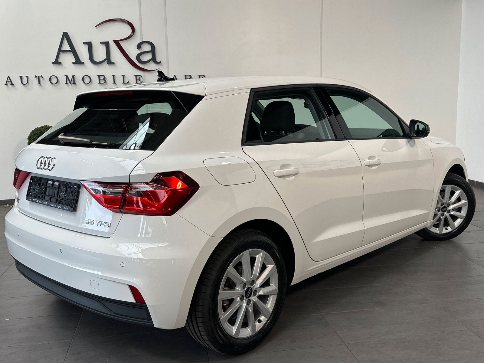 Fahrzeugabbildung Audi A1 35 TFSI Sportback Aut. NAV+PDC+DAB+VCOCKPIT
