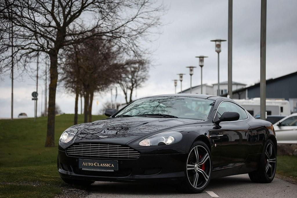 Aston Martin DB9