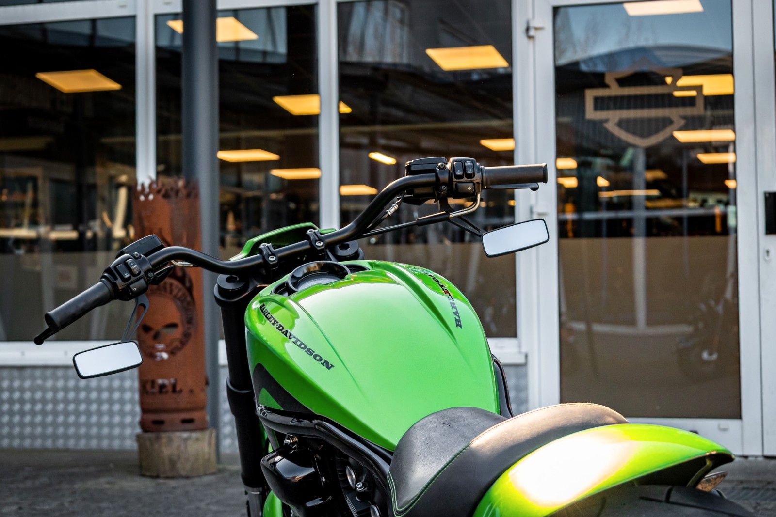 Fahrzeugabbildung Harley-Davidson NIGHT ROD SPECIAL VRSCDX - 69-CUSTOMS