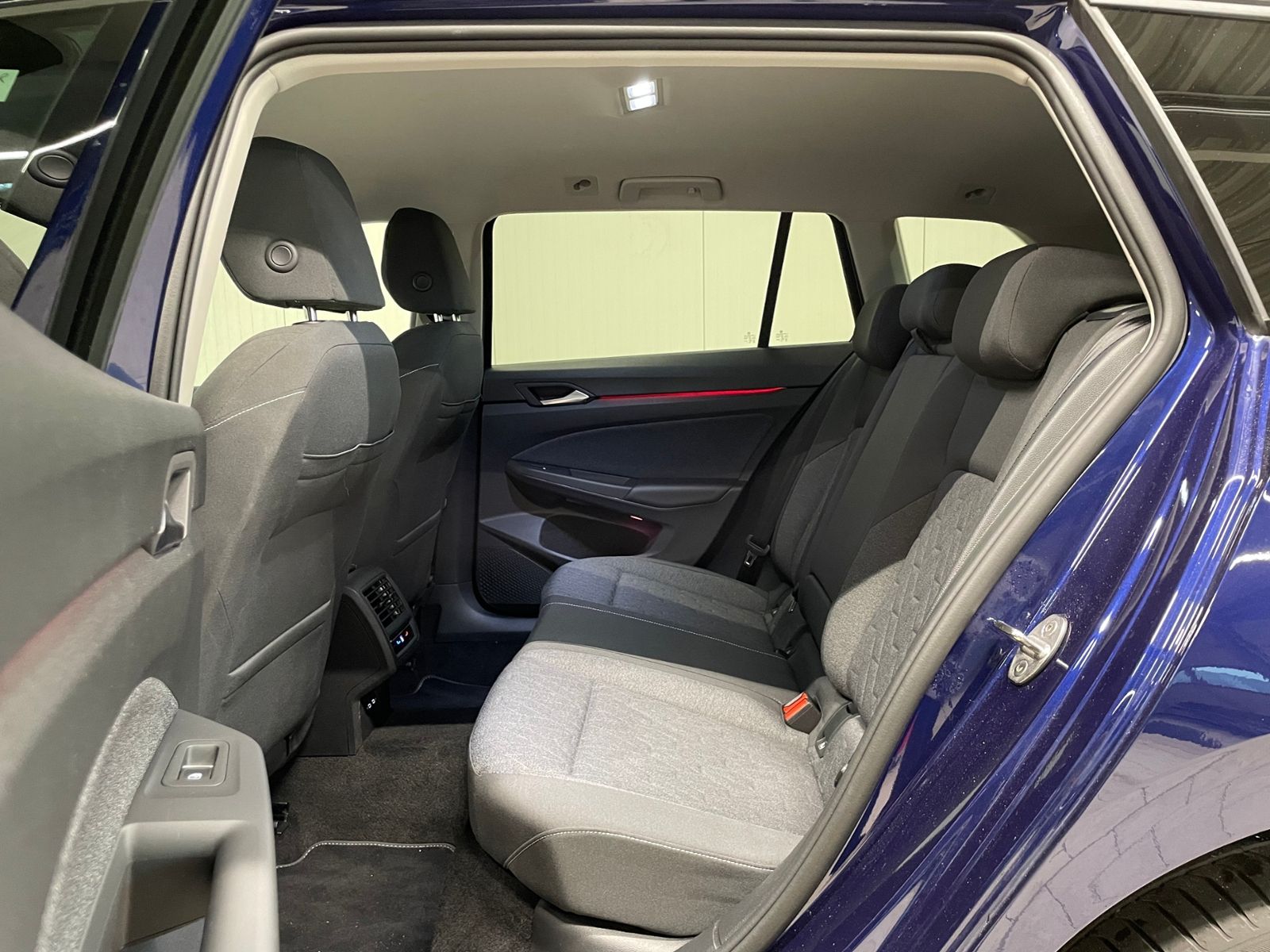 Golf VIII Variant Move 1.0 eTSI DSG LED NAVI ACC