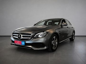 Mercedes E 200 - 3