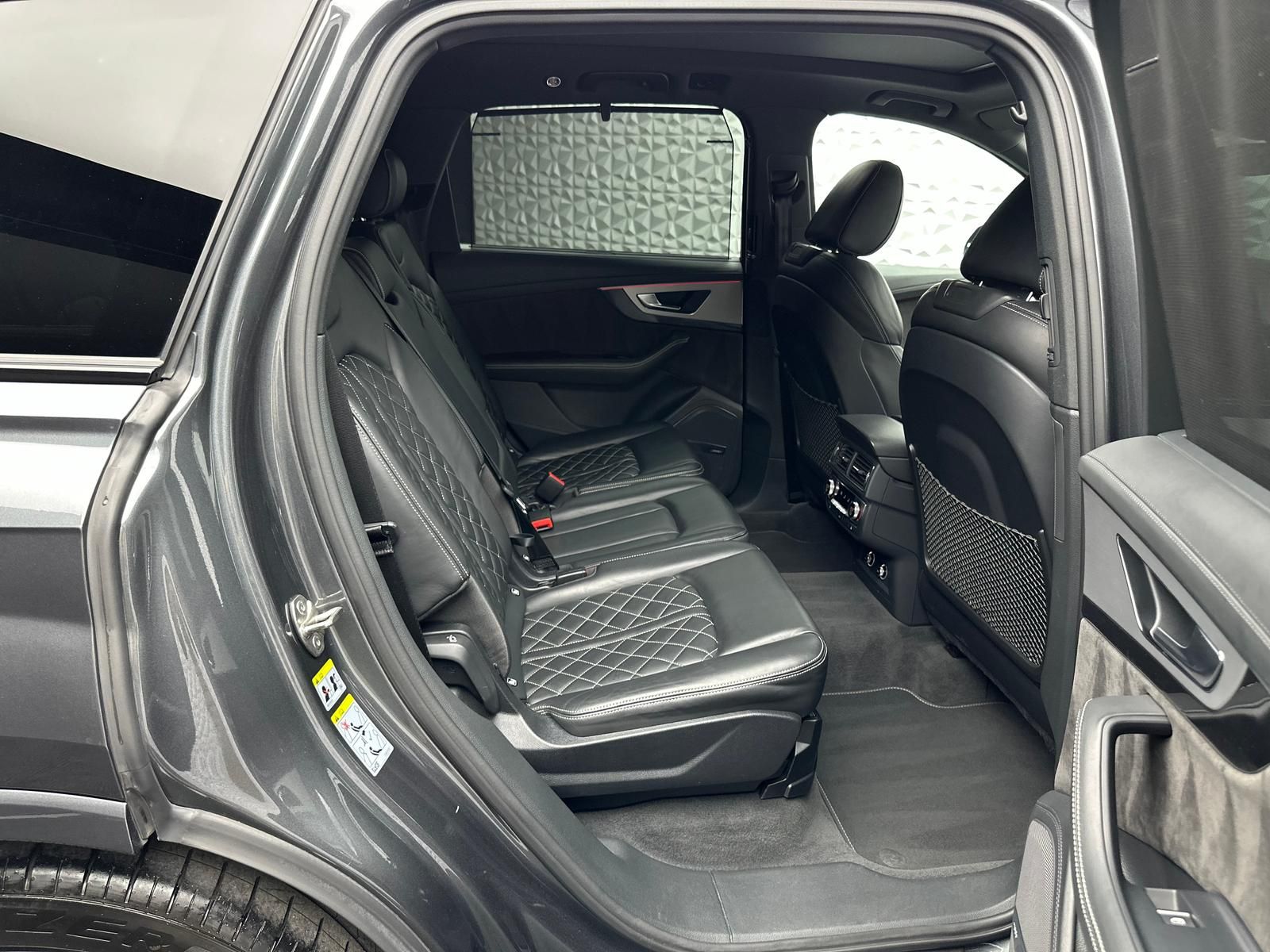Fahrzeugabbildung Audi Q7 50 TDI QUA/S-LINE/7-SITZ/STHZ/LUFT/BOSE/PANO