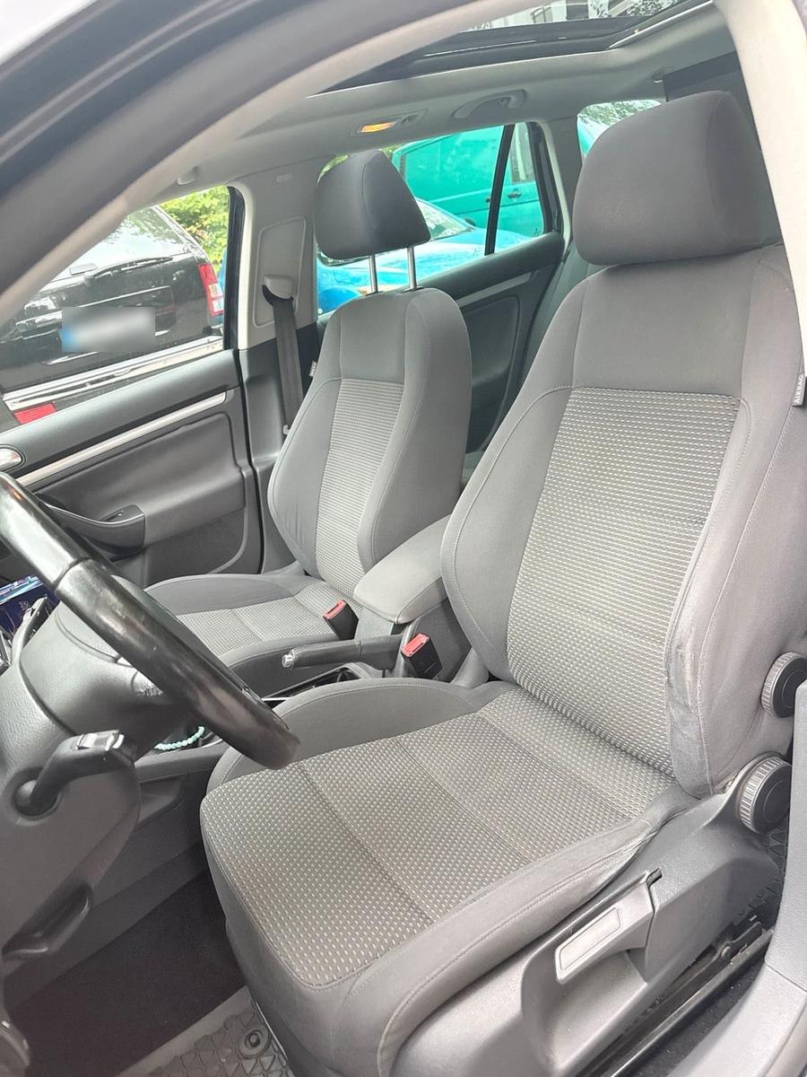 Volkswagen Golf 2009 — photo 7
