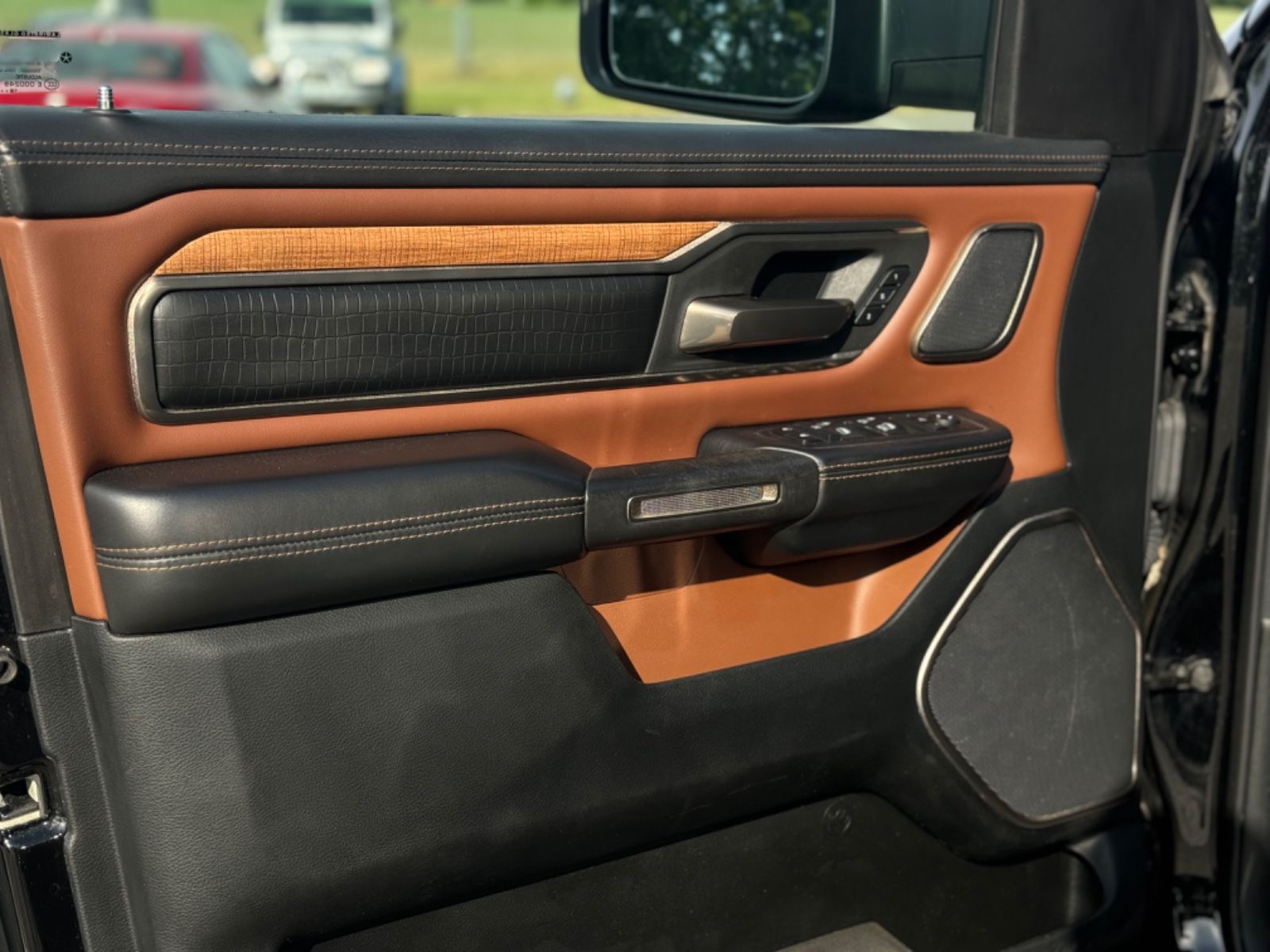 Fahrzeugabbildung Dodge RAM 1500 CrewCab 5,7 Longhorn Luftfahrwerk Voll