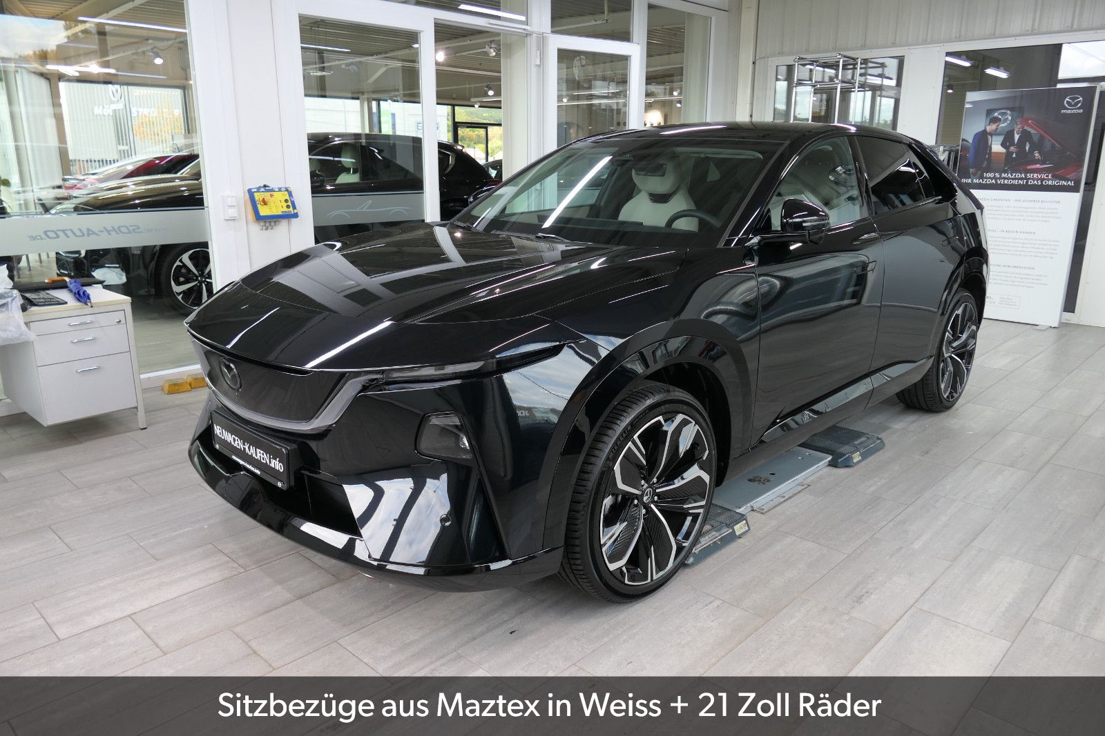 Mazda CX 6e Takumi mit 21 Zoll Räder Leder Weiß
