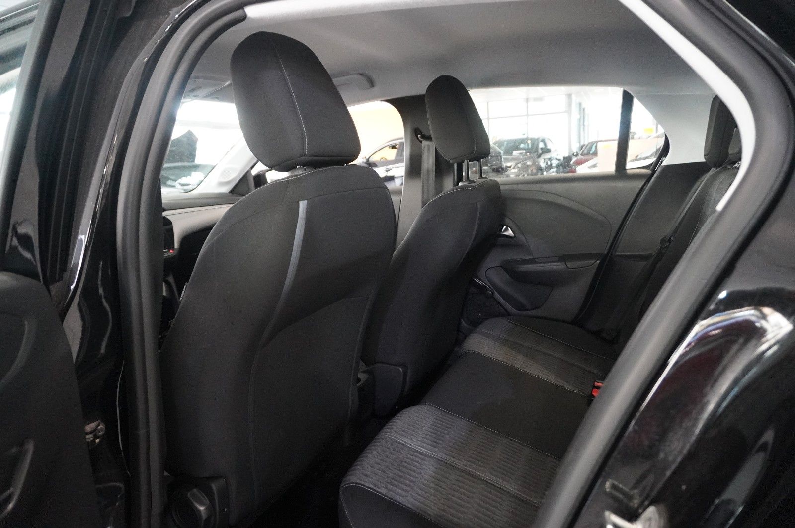 Fahrzeugabbildung Opel Corsa-e F EDITION 1-PHASIG NAVI/VIRT./SPORT/DAB+