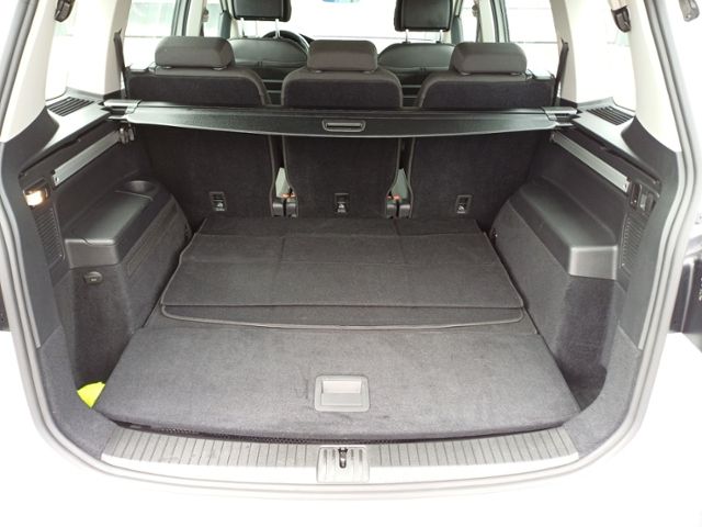 Touran 1.5 TSI Highline DSG/AHK/LED/7-SITZE/RFK