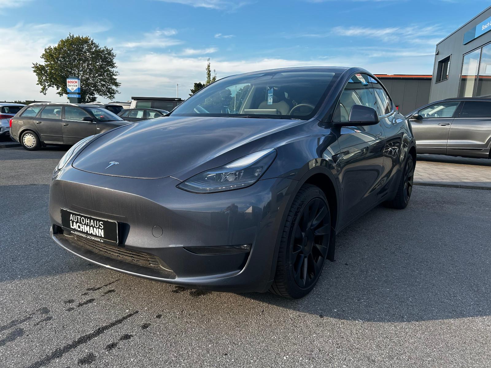 Tesla Model Y Long Range Dual AWD
