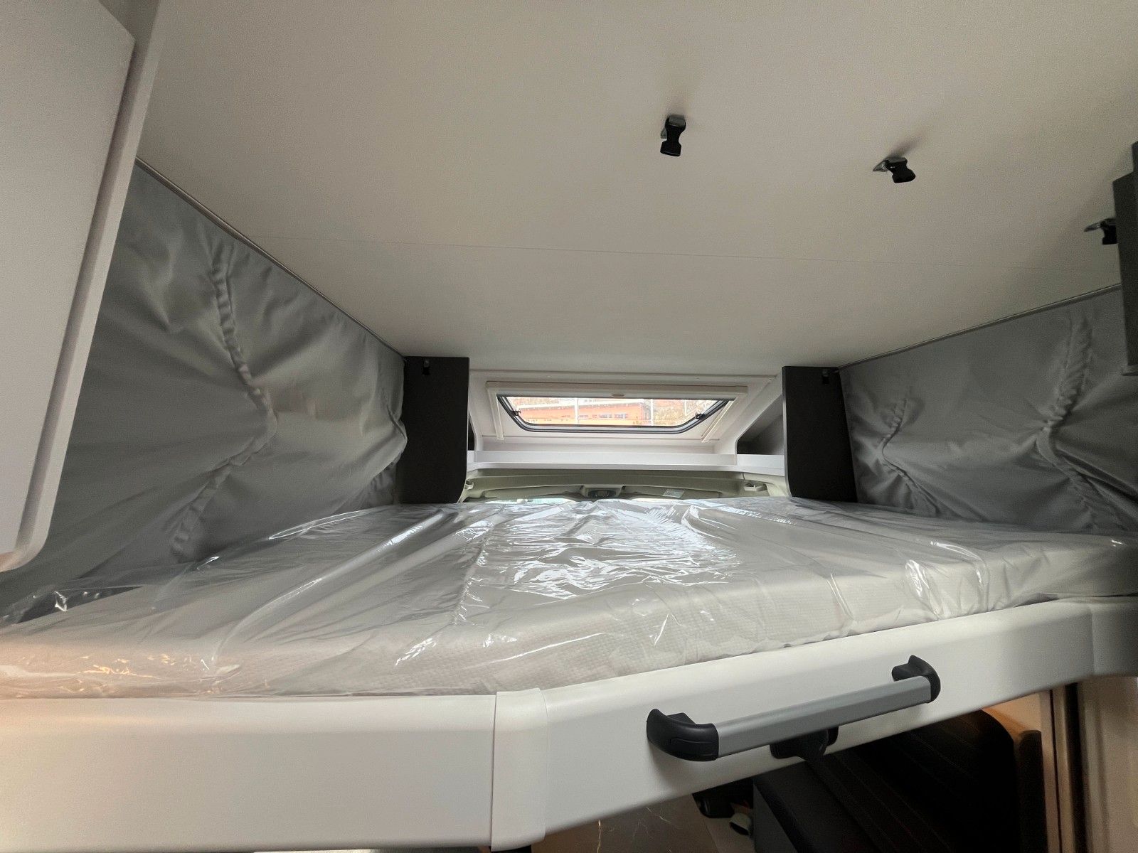 Fahrzeugabbildung Etrusco T 6.9 SBC *Hubbett*iConic*Komfort Plus*