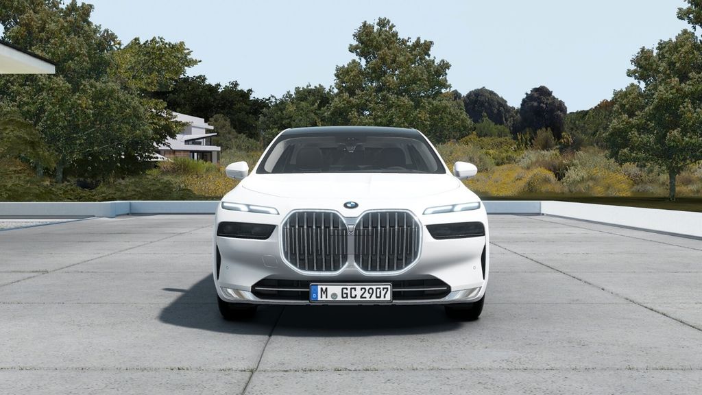 BMW 740