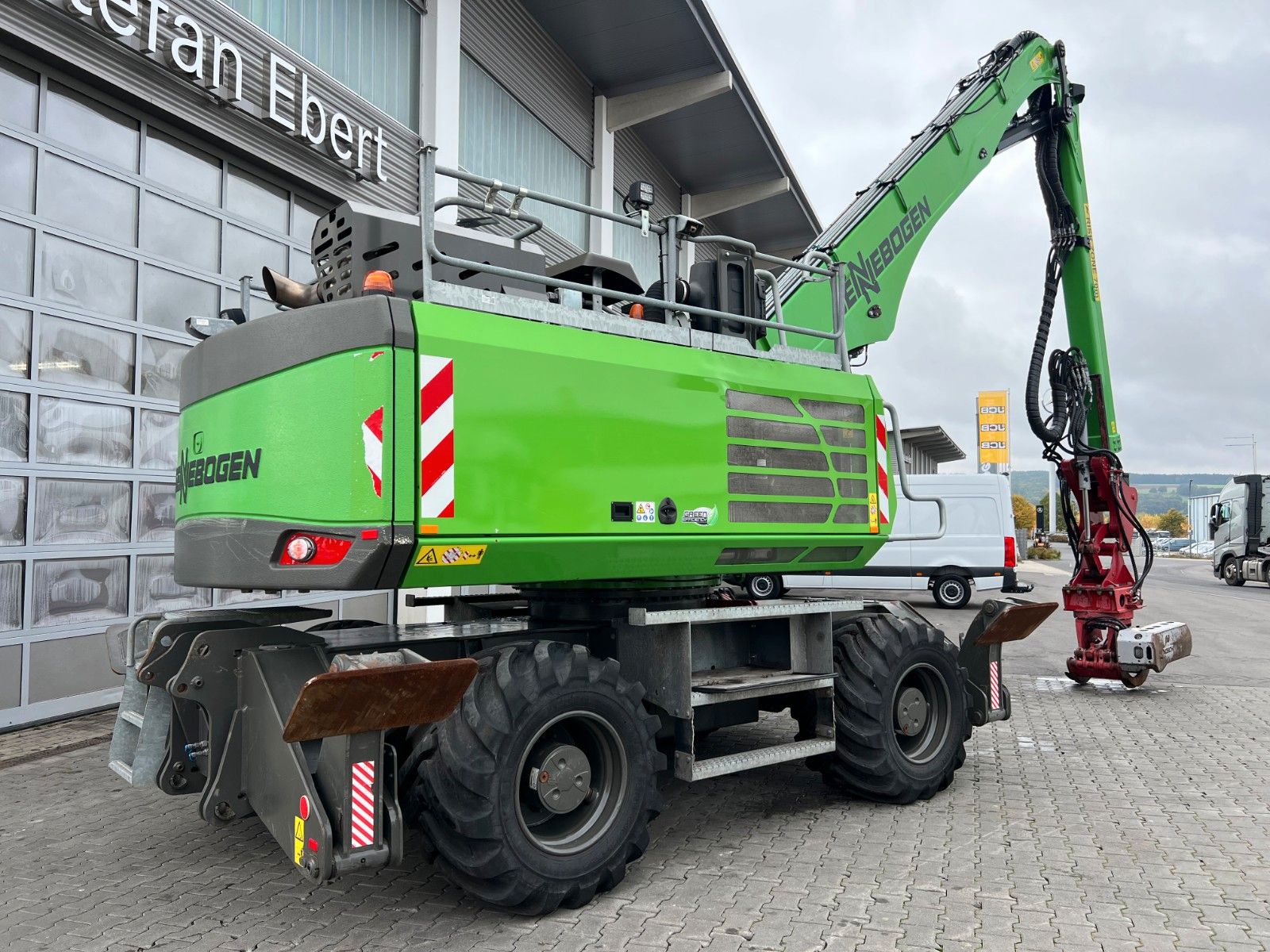 Fahrzeugabbildung Sennebogen 718 / inkl. Vosch Fällzange / nur 1.965h!