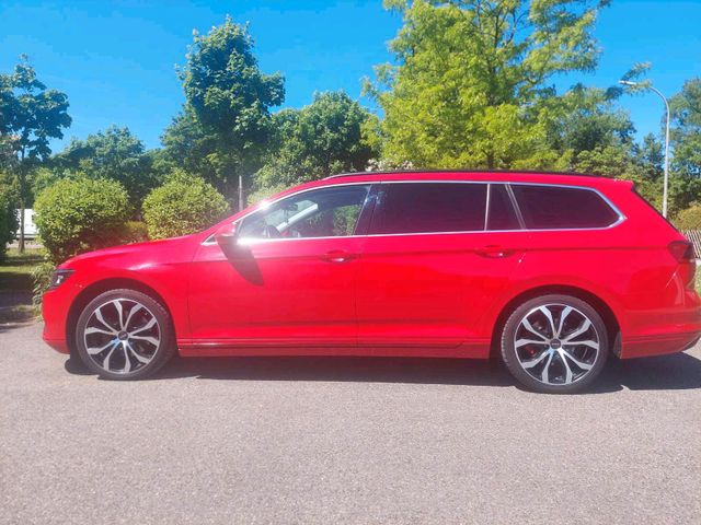 VW Passat 2.0TDI 90KW DSG Business Neue kuppl...