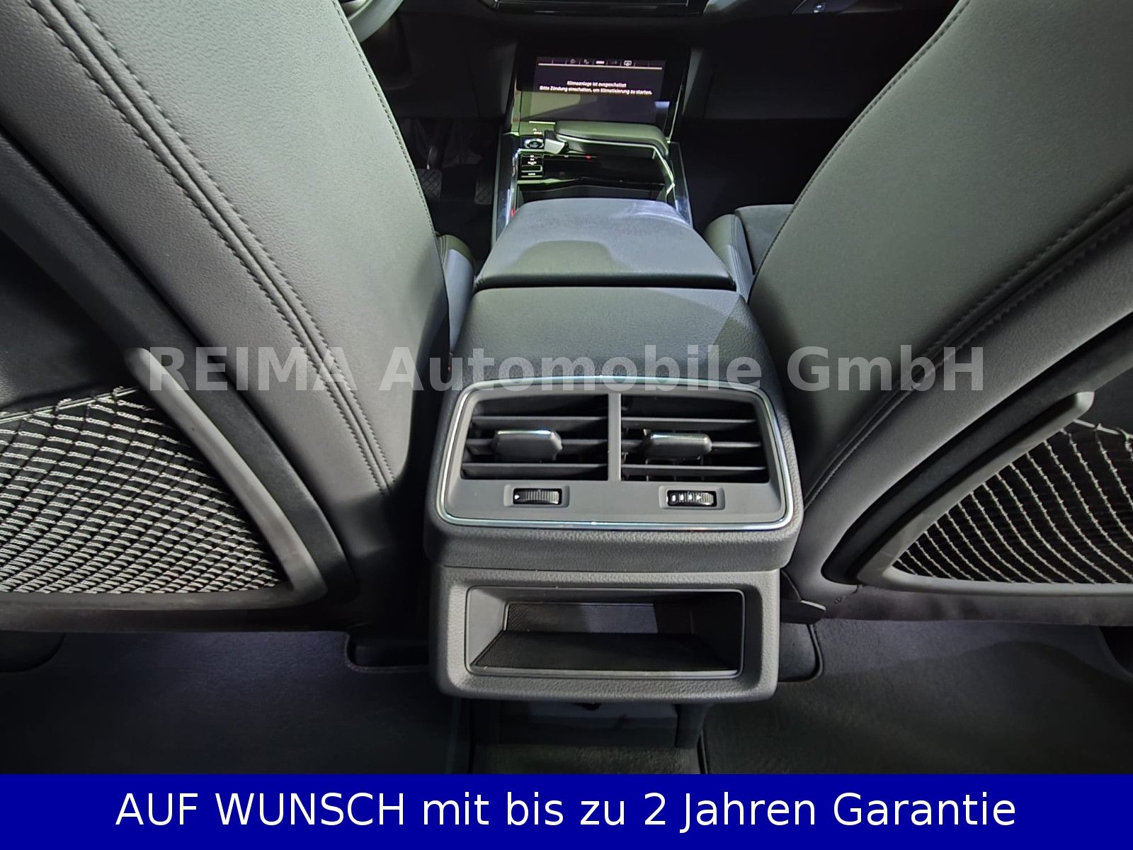 Fahrzeugabbildung Audi e-tron Sportback 55 quattro, Matrix, ACC