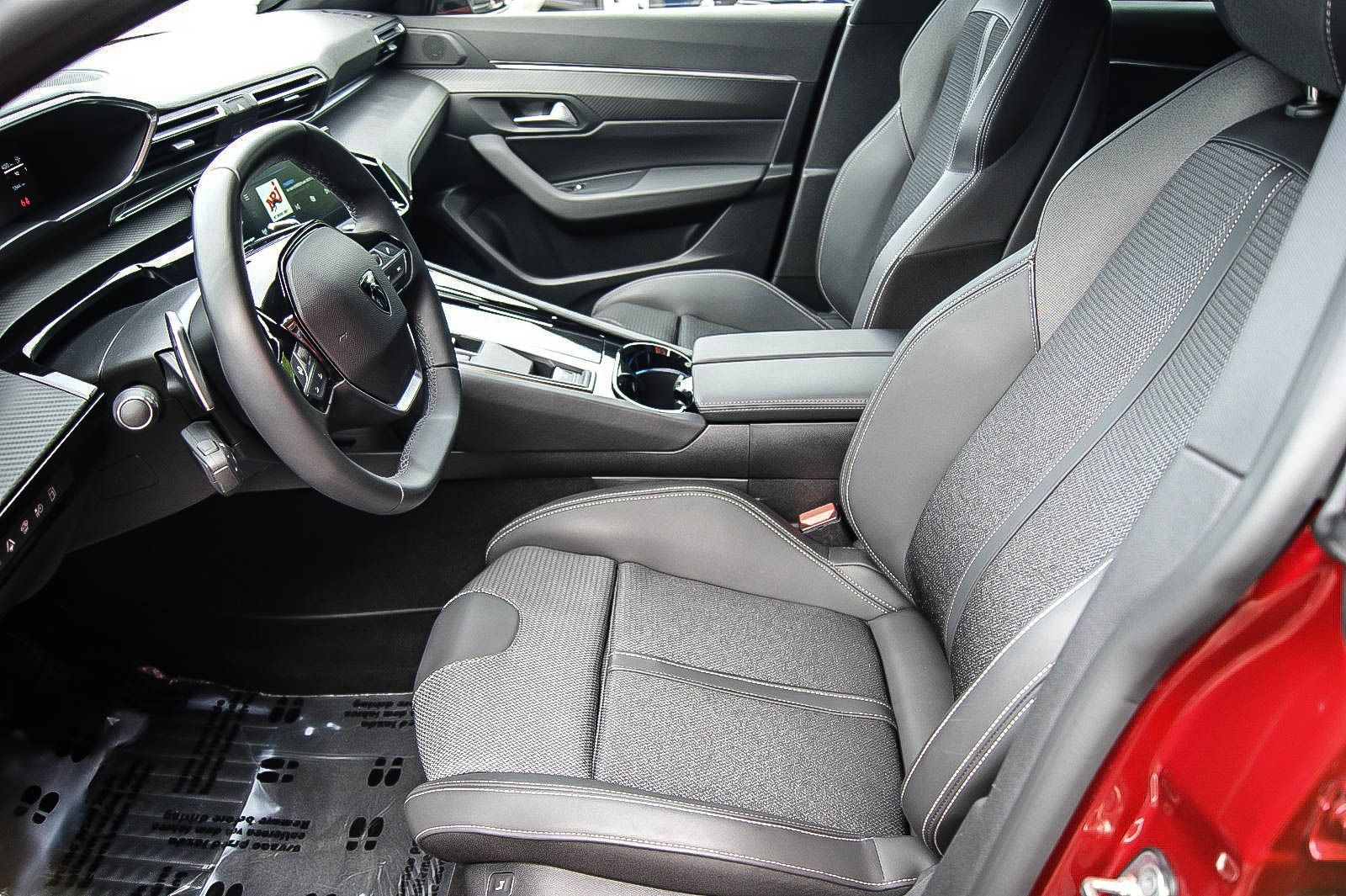 Fahrzeugabbildung Peugeot 508 SW Hybrid 225 Allure NEUES MODELL ANHZV LED