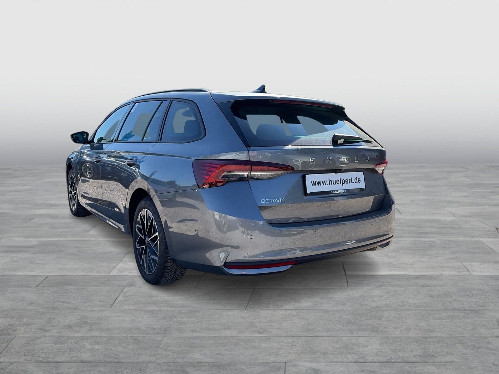 Skoda Octavia Combi 2.0 TOUR 360°CAM ACC HEADUP MATRIX imagem 3