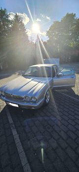 Jaguar XJ8 4.0 Sovereign V8 - Jaguar XJ8 aus 1999