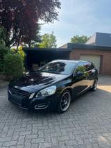 Volvo V60 D5 Diesel R-Design TÜV Leder - gebrauchte Volvo V60 aus dem Jahr 2012