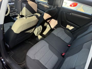 Volkswagen Passat Variant - 7