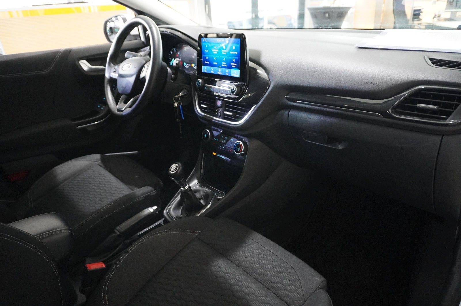 Fahrzeugabbildung Ford Puma 1.5D TITANIUM NAVI/LED/SHZ/TEMP./PDC/DAB+