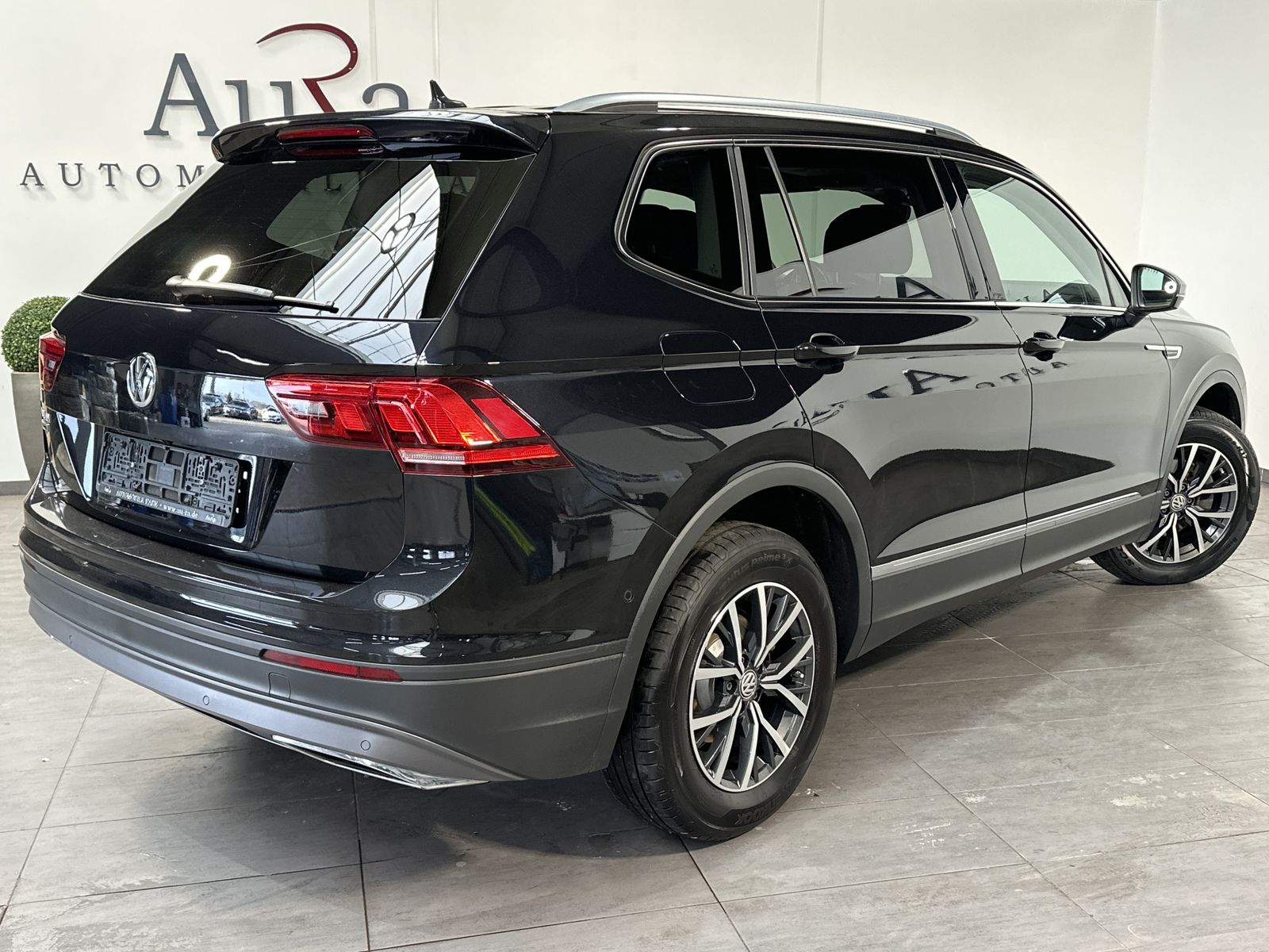 Fahrzeugabbildung Volkswagen Tiguan Allspace 2.0 TDI DSG CL NAV+LED+ACC+360°