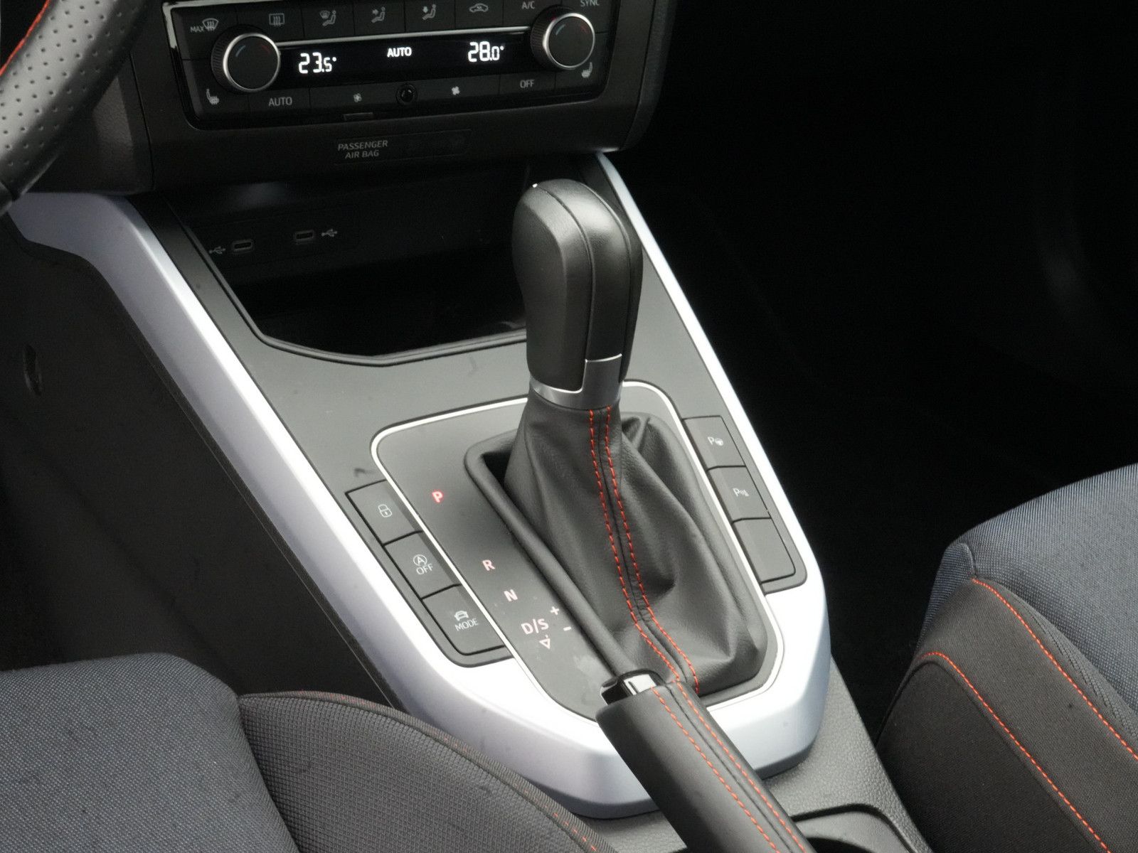 Seat Arona - Bild 9