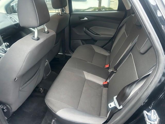 Ford Focus 2013 — photo 9
