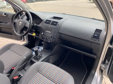 Bild 13 VW Polo IV 1,2 *TRENDLINE*KLIMA*LEDER*HECKSHZ*