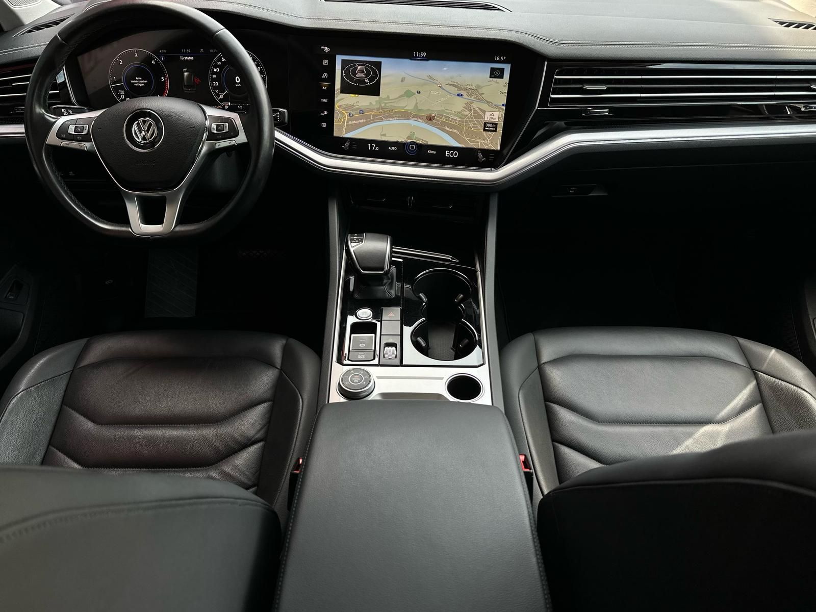 VW Touareg 3.0TDI ELEGANCE 4MOTION LED#AHK#KEYLE#SH - Image 10