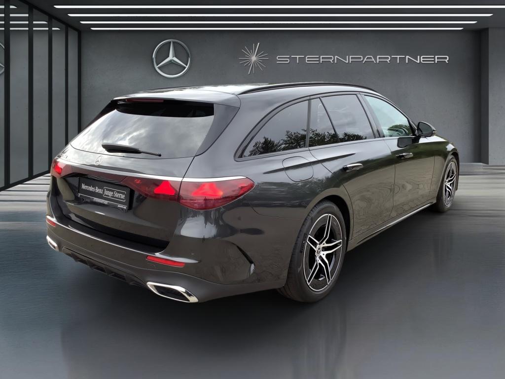 Mercedes-Benz E 220 d T AMG+MBUX+PANORAMA+DISTR+TOTW+NIGHT+AHK