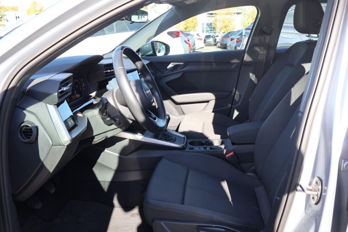 Audi A3 35 1.5 TFSI advanced LED AHK Tempomat DAB PDC