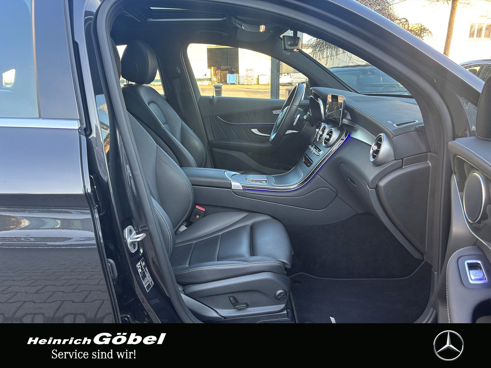 Fahrzeugabbildung Mercedes-Benz GLC 400 d 4M Coupé*AMG*AHK*SCHIEBEDACH*AMBIENTEB