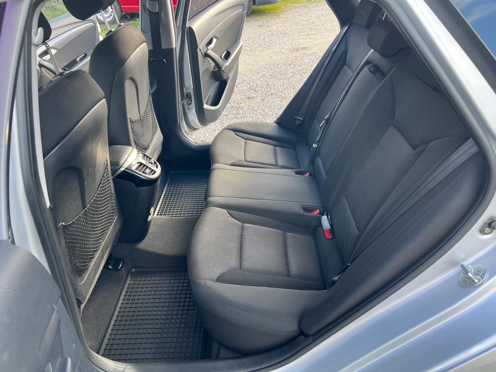 Hyundai i40 2013 — photo 14