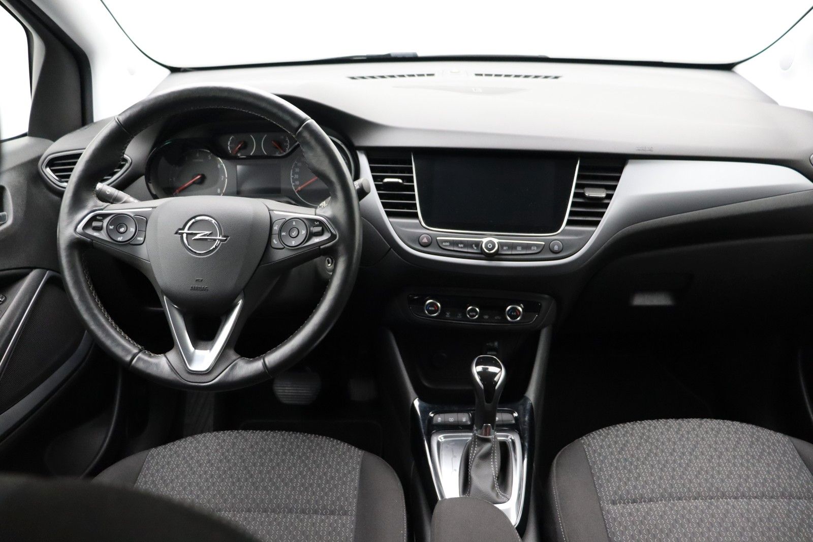 Fahrzeugabbildung Opel Crossland 1.2 Edition Navi