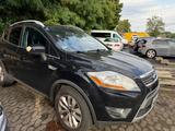 Ford Kuga Titanium *AUTOMATIK*ALLRAD*PDC* - Ford Kuga aus 2010: Titanium