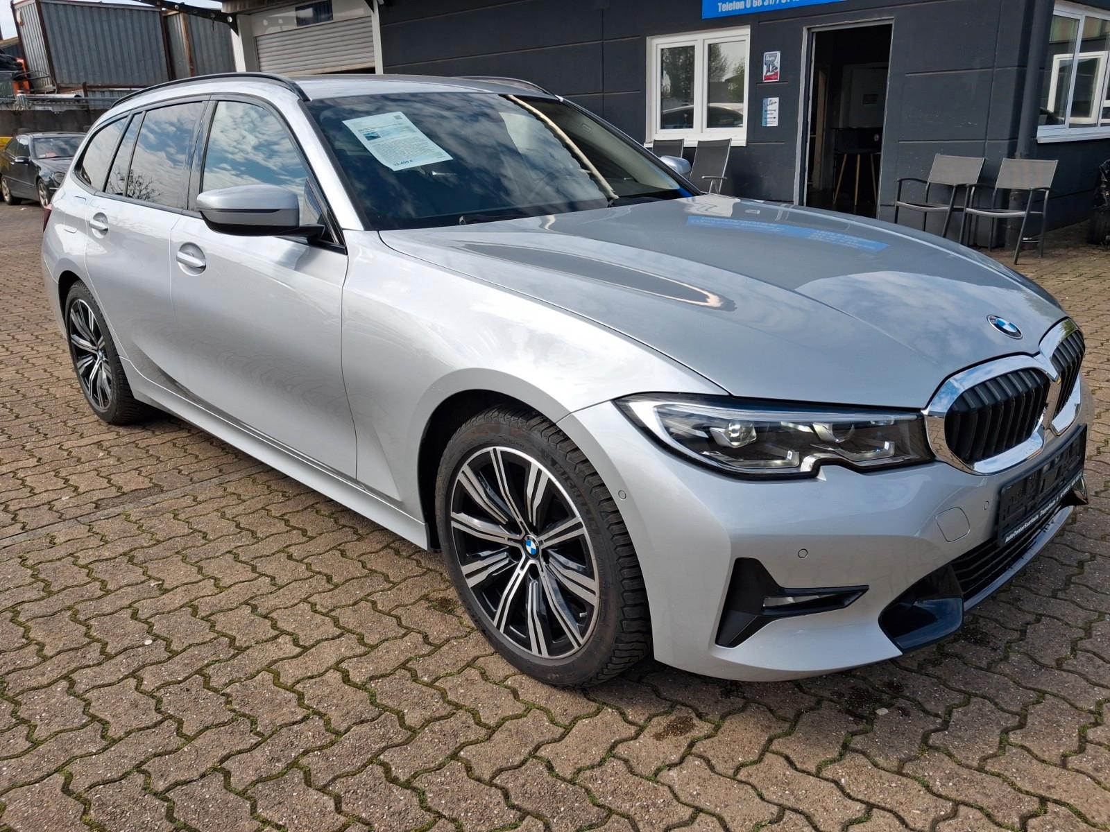 BMW 320d Touring Sport Line Leder Navi Cam Dig AHK