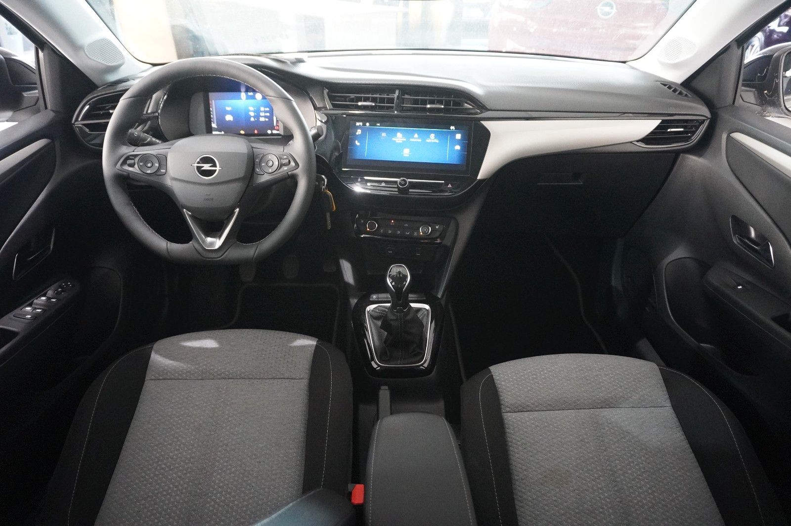Fahrzeugabbildung Opel Corsa F 1.2 FACELIFT NAVI/LED/KAMERA/VIRTU./DAB+