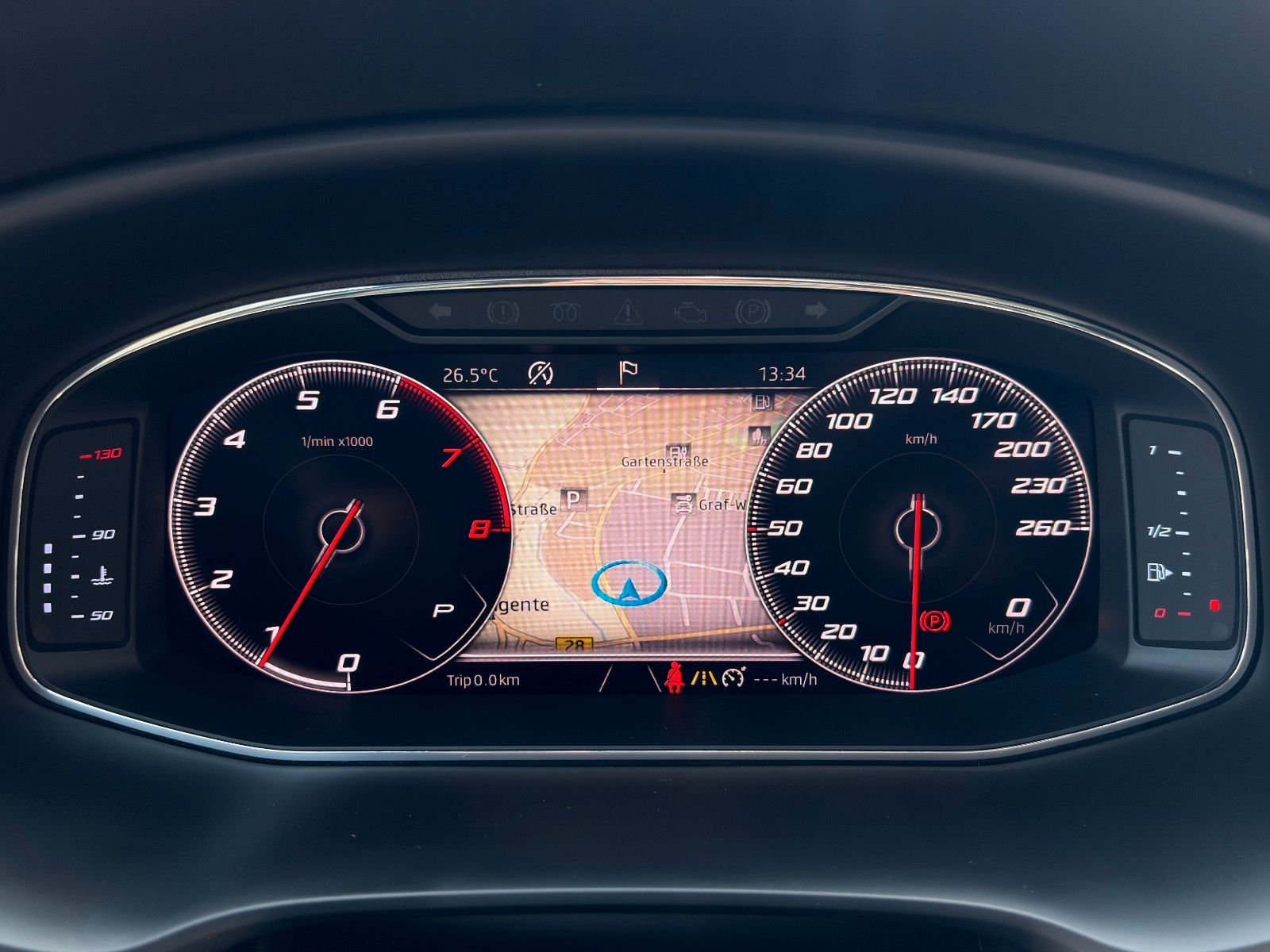 Fahrzeugabbildung SEAT Leon ST 1.5 TSI DSG Xcellence CarPlay PANO CAM
