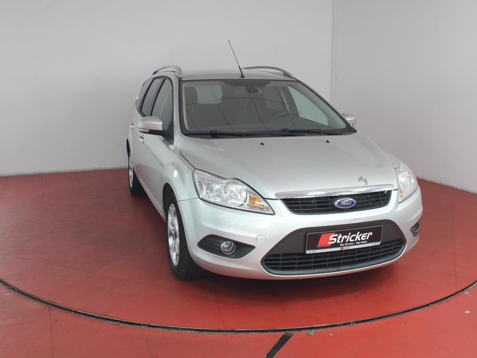 Ford Focus 2010 — photo 43